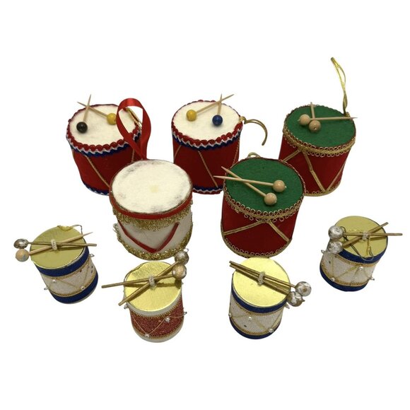 Vintage Set of 9 Flocked Felt Drums Christmas Ornaments Made in Japan - Picture 1 of 9
